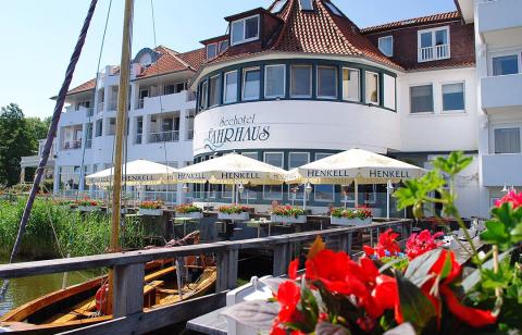 Hotel mit Meerblick: Traumhafte Aussicht genießen im Seehotel Fährhaus in Bad Zwischenahn