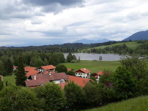 Preiswerte Übernachtung an der Zugspitze: Gästehaus Bergfrieden  in Bad Bayersoien