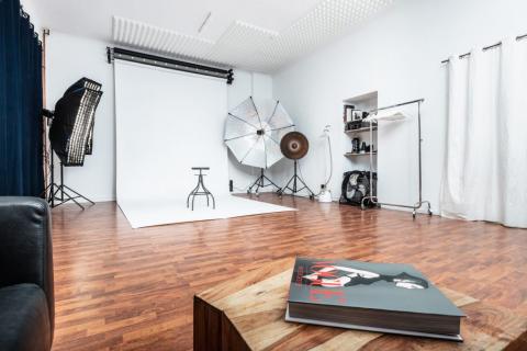 Fotostudio in Berlin: Equipment inklusive