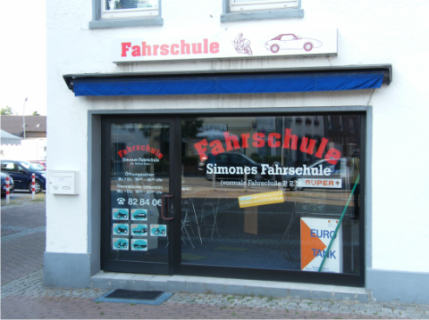 Die Profis bieten Ihnen qualitative Fensterwerbung Ihr Experte für individuelle Schaufensterwerbung
